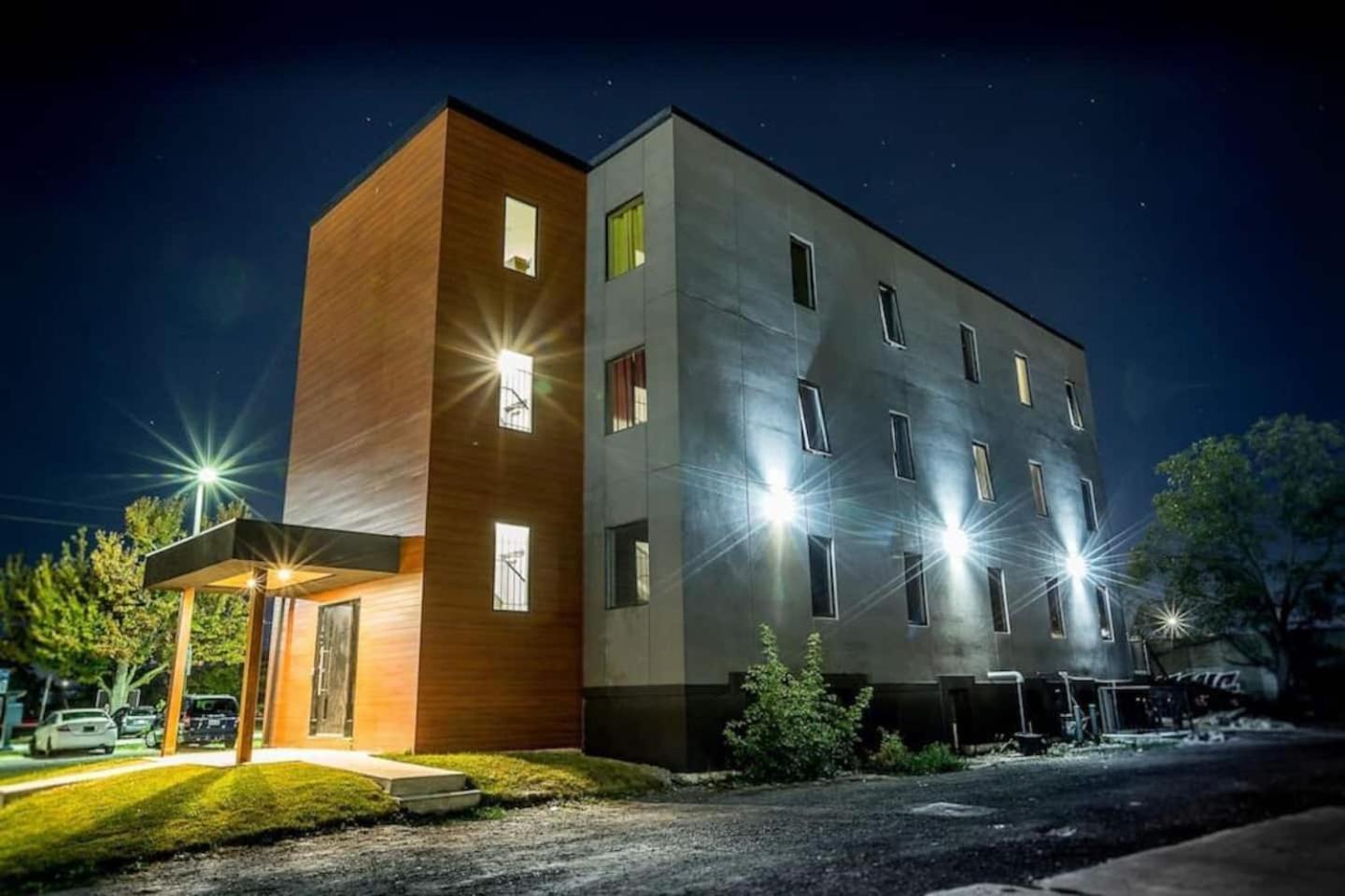 Fallsview Boutique 2Bd 1B Cataratas do Niágara Exterior foto